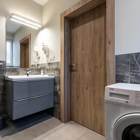 Inpoint Wawel View With Free Parking 크라쿠프