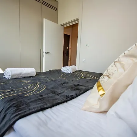Inpoint Wawel View Apartments- Free Underground Parking 4* Cracovia
