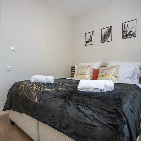 Appart hôtel Inpoint Wawel View Apartments- Free Underground Parking